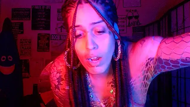 latinacubana online show from March 2026 09:38:02 AM