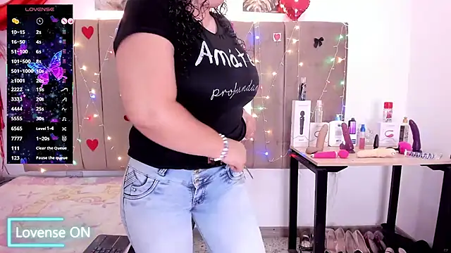 Zaly mature online show from November 2025 11:08:02 PM