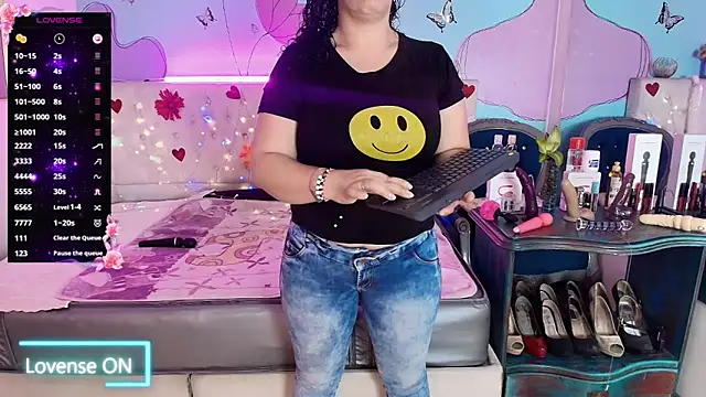 Zaly mature online show from April 2026 11:35:02 PM