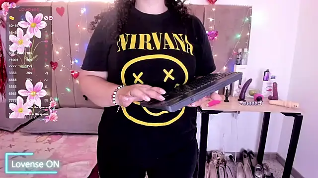 Zaly mature online show from March 2026 09:17:01 PM