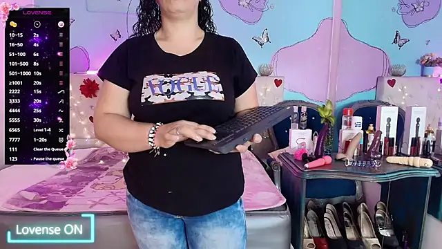 Zaly mature online show from April 2026 10:58:01 PM