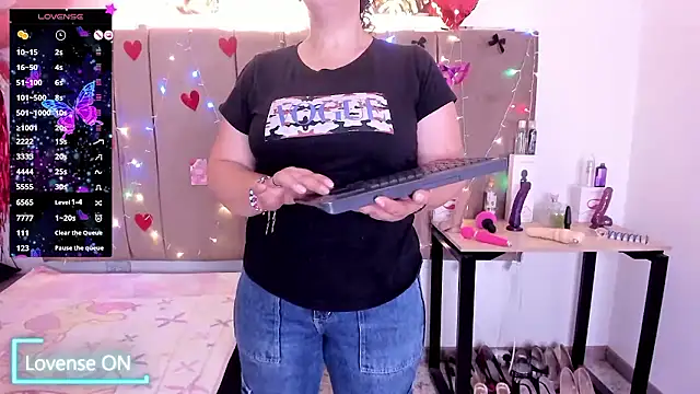 Zaly mature online show from January 2026 02:04:02 AM