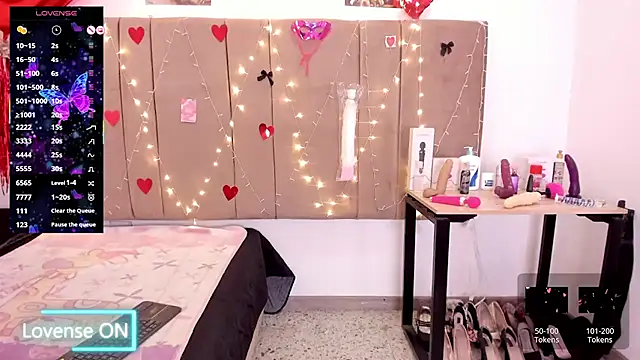 Zaly mature online show from October 2025 12:11:02 AM