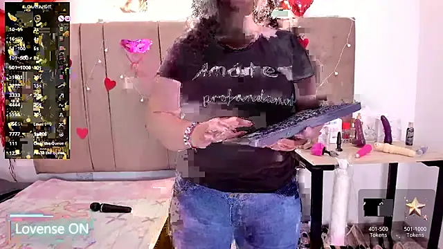 Zaly mature online show from October 2025 12:33:02 AM