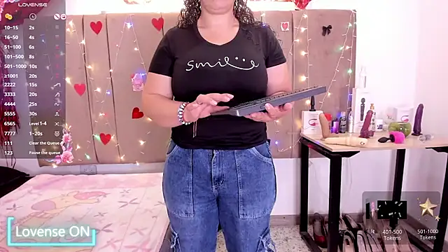 Zaly mature online show from November 2025 10:31:02 PM