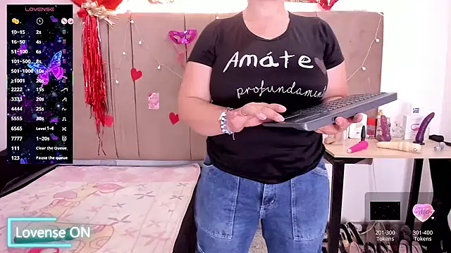 Zaly mature online show from October 2025 02:04:01 AM