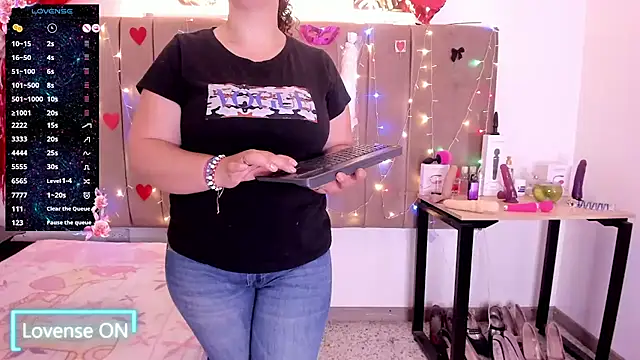 Zaly mature online show from November 2025 01:39:02 AM