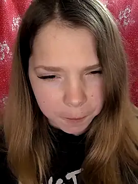 Zuli Kiska online show from March 2026 07:32:01 PM