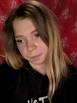 Zuli Kiska online show from November 2025 10:31:02 PM