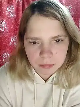 Snapshot of Zuli_Kiska chatting on January 2025 08:30:01 PM Zuli Kiska online show from January 2025 08:30:01 PM