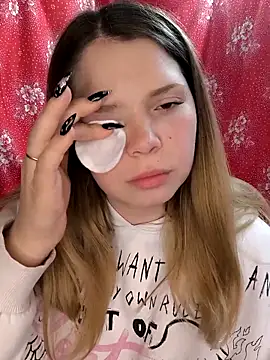 Zuli Kiska online show from March 2026 07:14:01 PM