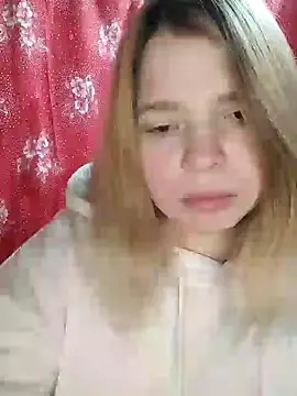 Snapshot of Zuli_Kiska chatting on January 2025 08:49:01 PM Zuli Kiska online show from January 2025 08:49:01 PM