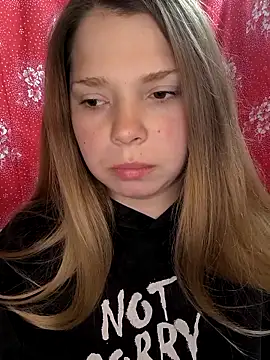 Zuli Kiska online show from March 2026 06:21:01 PM