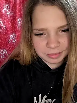 Zuli Kiska online show from November 2025 10:42:02 AM