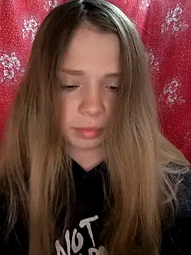 Zuli Kiska online show from April 2026 07:15:02 PM