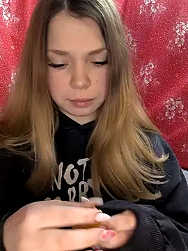 Zuli Kiska online show from March 2026 06:59:02 PM