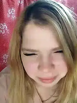 Snapshot of Zuli_Kiska chatting on January 2025 09:26:01 PM Zuli Kiska online show from January 2025 09:26:01 PM