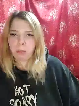 Snapshot of Zuli_Kiska chatting on February 2025 08:38:02 PM Zuli Kiska online show from February 2025 08:38:02 PM