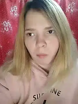 Snapshot of Zuli_Kiska chatting on January 2025 08:37:02 PM Zuli Kiska online show from January 2025 08:37:02 PM
