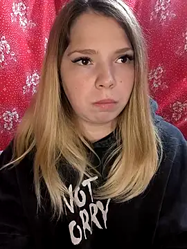 Zuli Kiska online show from October 2025 08:09:01 PM