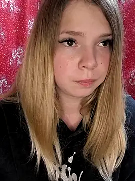 Zuli Kiska online show from October 2025 08:39:02 PM