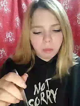 Snapshot of Zuli_Kiska chatting on February 2025 09:22:01 PM Zuli Kiska online show from February 2025 09:22:01 PM
