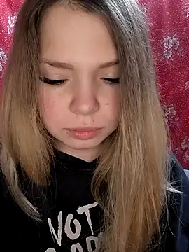 Zuli Kiska online show from November 2025 12:27:01 PM