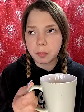 Zuli Kiska online show from March 2026 11:01:01 AM