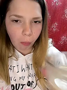 Zuli Kiska online show from March 2026 07:29:02 PM