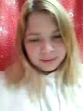 Snapshot of Zuli_Kiska chatting on January 2025 08:22:01 PM Zuli Kiska online show from January 2025 08:22:01 PM