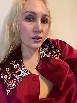 YourBlondee online show from January 2026 03:32:01 AM