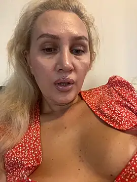 YourBlondee online show from September 2025 02:28:01 AM