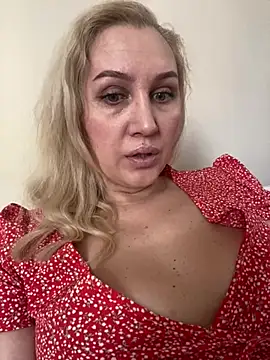 YourBlondee online show from February 2026 03:51:01 AM