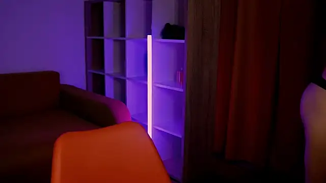 ItsAlisia online show from November 2025 02:10:01 PM