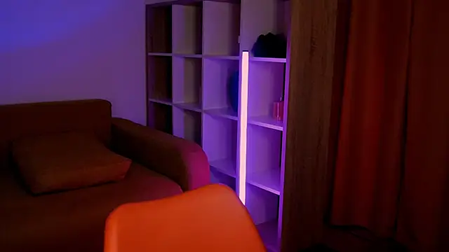 ItsAlisia online show from October 2025 01:52:01 PM