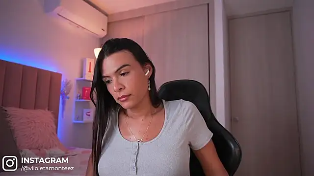 RubiOberli online show from March 2026 04:51:01 AM