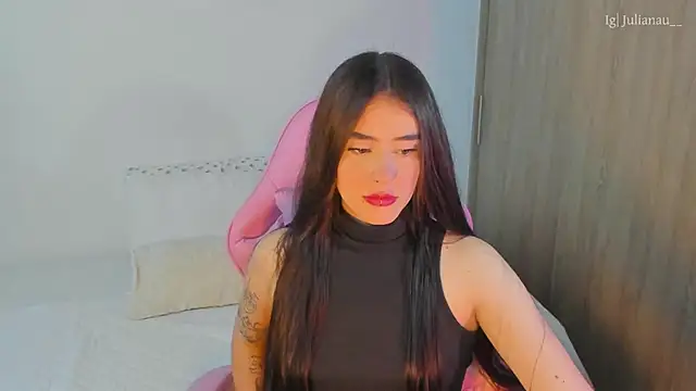 Snapshot of iriswest_ chatting on March 2025 11:43:01 PM iriswest  online show from March 2025 11:43:01 PM
