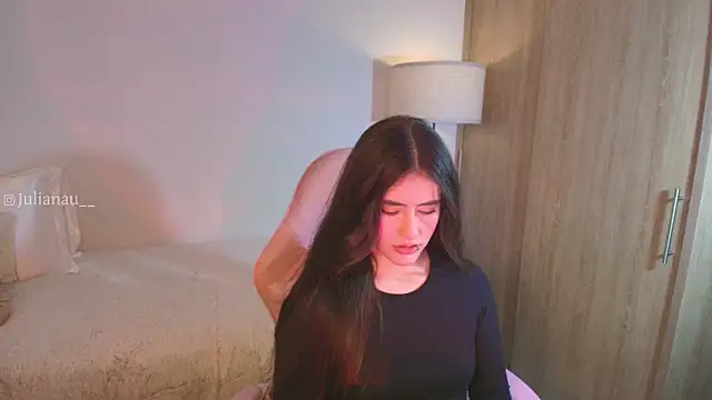 iriswest  online show from November 2025 11:20:02 PM