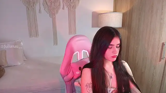 iriswest  online show from December 2025 12:12:01 AM