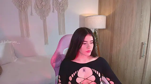 iriswest  online show from December 2025 12:00:01 AM