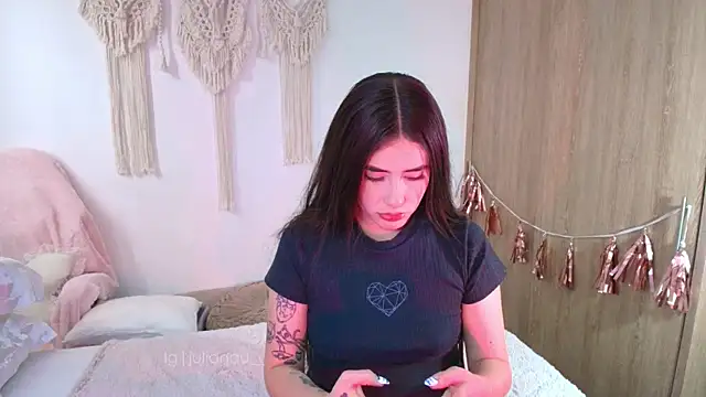 iriswest  online show from May 2026 03:40:01 PM