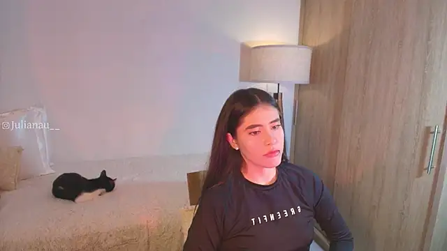 iriswest  online show from November 2025 12:26:01 AM