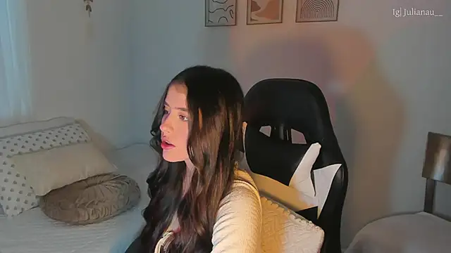 Snapshot of iriswest_ chatting on February 2025 11:14:02 PM iriswest  online show from February 2025 11:14:02 PM