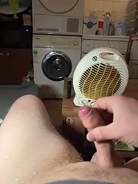 MatThiAs2806 online show from March 2026 07:40:01 PM