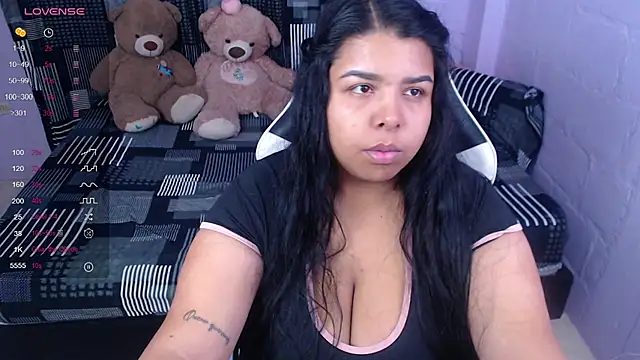 Snapshot of SaLomeJonees chatting on October 2025 11:22:02 AM SaLomeJonees online show from October 2025 11:22:02 AM