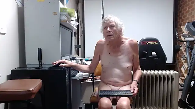 Snapshot of unclek23 chatting on March 2026 11:25:01 PM unclek23 online show from March 2026 11:25:01 PM