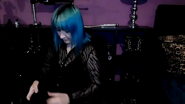 beauty-of-pain online show from May 2026 07:17:01 PM