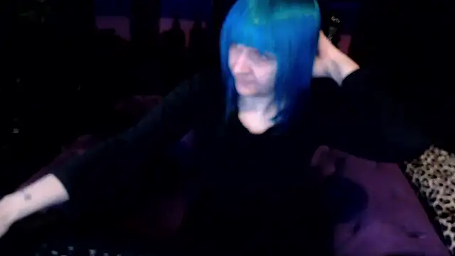 beauty-of-pain online show from January 2026 12:01:02 PM