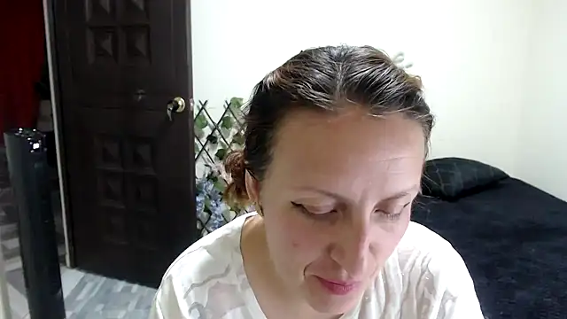 Snapshot of kittykalor09 chatting on July 2026 01:56:01 AM kittykalor09 online show from July 2026 01:56:01 AM
