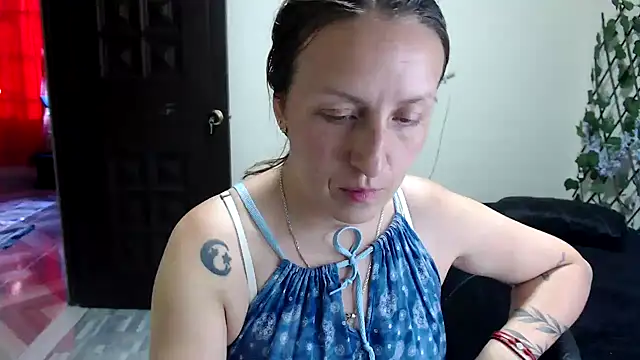 Snapshot of kittykalor09 chatting on June 2026 09:42:02 PM kittykalor09 online show from June 2026 09:42:02 PM